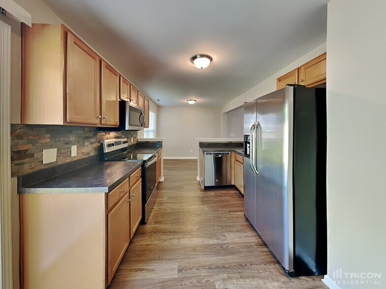 Building Photo - 2187 Erin Ln