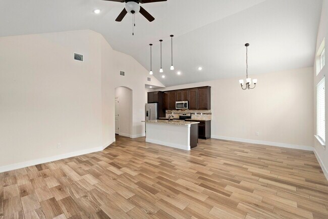 Building Photo - 1090 Indian Holw