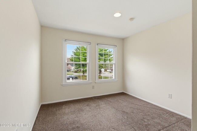 Building Photo - 280 Fairfield Pl