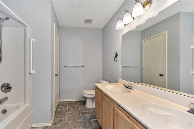 Building Photo - 5213 Emmeryville Ln