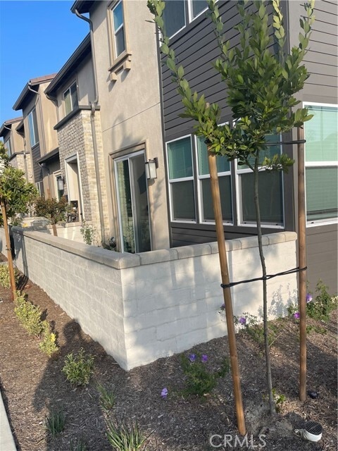 Building Photo - 3921 S Jolly Paseo