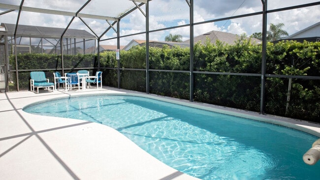 Building Photo - 8159 Fan Palm Way
