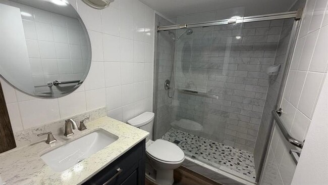 Building Photo - 102 Westbury E