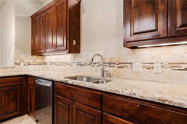 Building Photo - 1 Chandon Ln