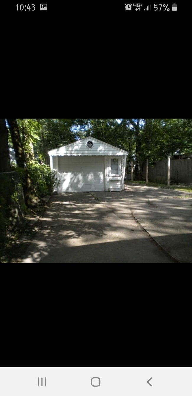 Building Photo - 18274 Fielding St