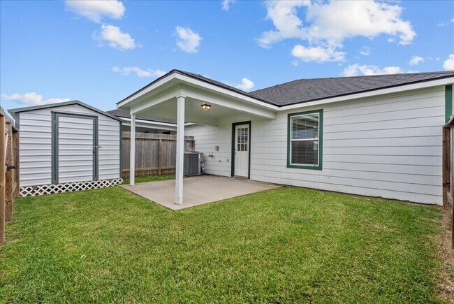 Building Photo - 5115 Caicos Calle