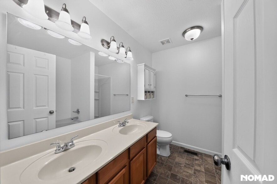Building Photo - 4290 Hunting Hawk Dr