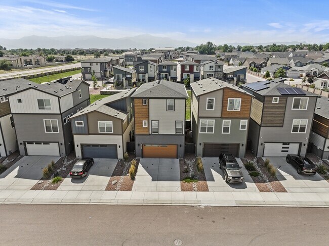 Building Photo - 2464 Jazzy Lady Ct