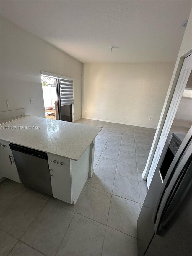 Building Photo - 3302 W 114th Terrace