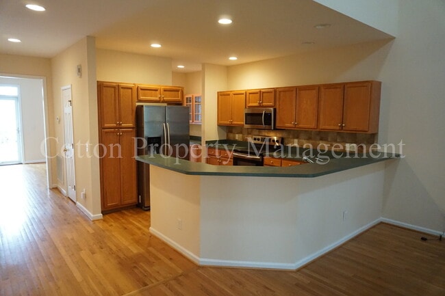 Building Photo - 7511 Promontory Ct