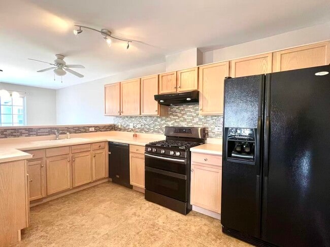 Building Photo - 3356 Ravinia Cir