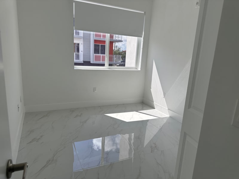 Building Photo - 1453 W 29th St