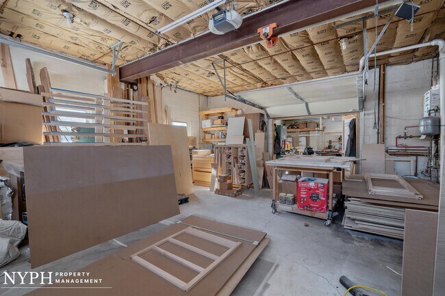 Building Photo - 5113 Cedarvale Rd