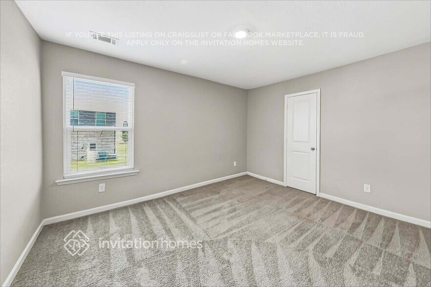 Building Photo - 407 Vermeer Ct
