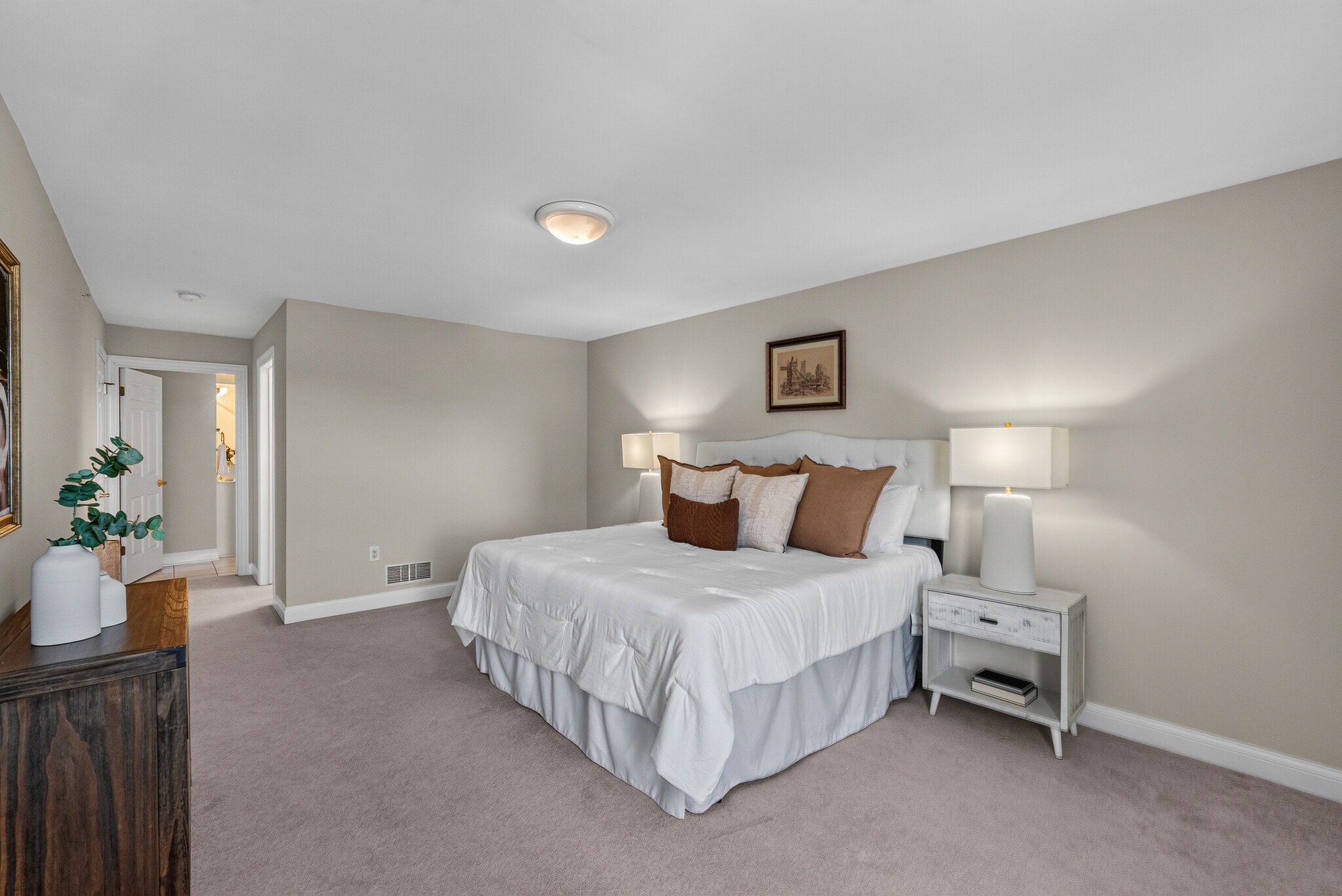Primary Bedroom - 1920 N Farwell Ave