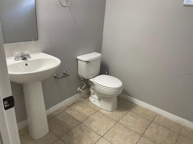 Building Photo - 15061 Perdido Dr