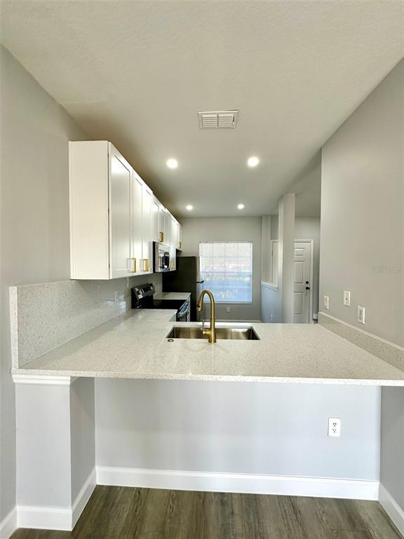 Building Photo - 918 Chelsea Dr