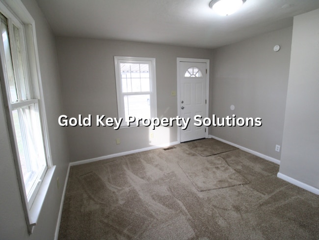 Building Photo - 2 BR 1 BA House with Covered Front Porch (NO SECTION 8)