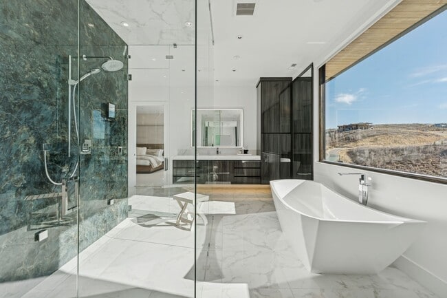 Building Photo - 3404 Wapiti Cyn Rd