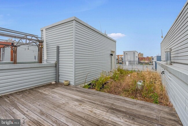 Building Photo - 1848 Frankford Ave