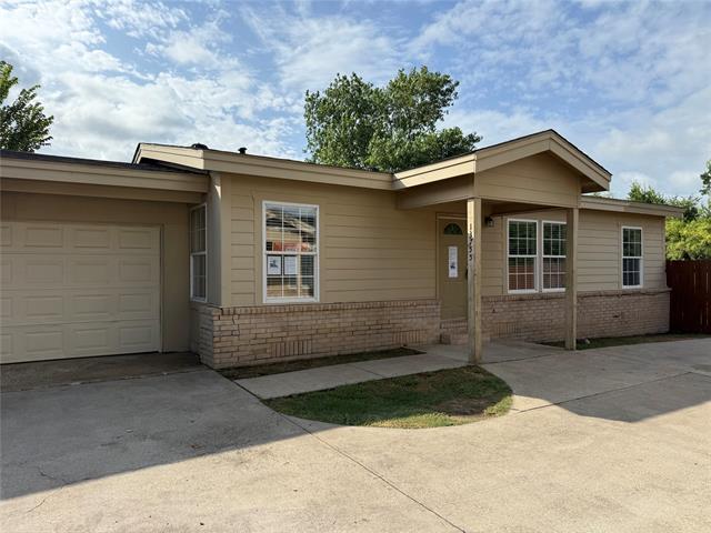 Primary Photo - 13755 Biggs St