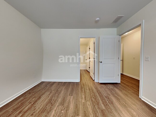 Building Photo - 119 Orion Way