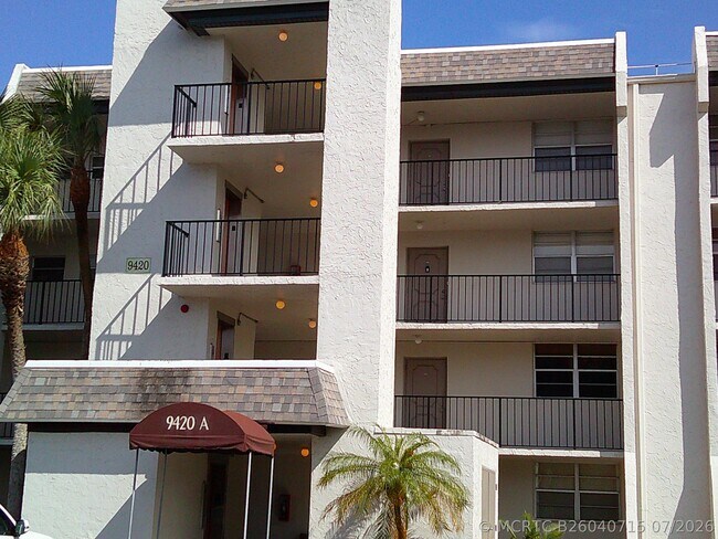 Building Photo - 9420 Poinciana Pl