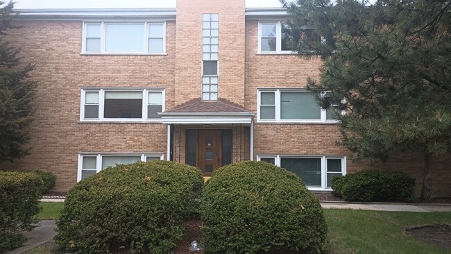 Primary Photo - 8902 N Wisner St