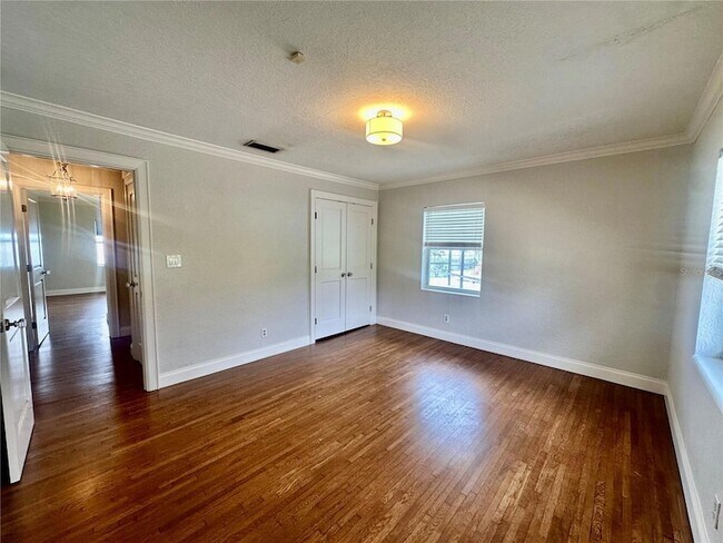 Building Photo - 1300 Lake Ariana Blvd