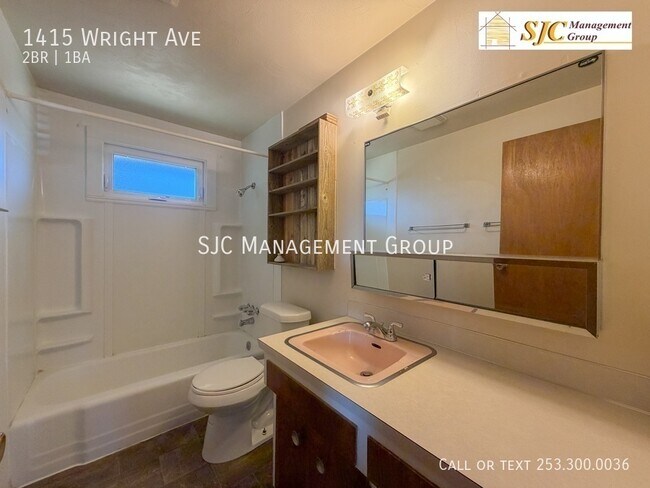 Building Photo - 1415 Wright Ave