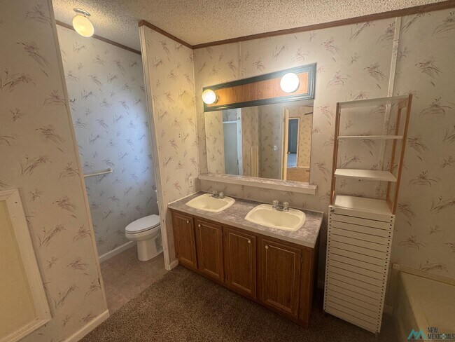 Building Photo - 903 Beckett Ave