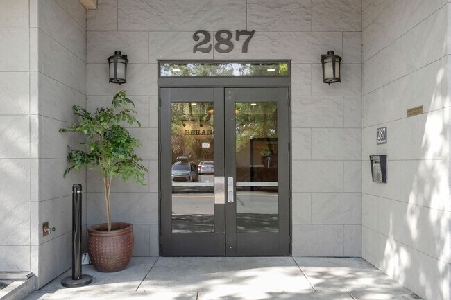 Building Photo - Updated Two Level Condo in the Heart of Do...