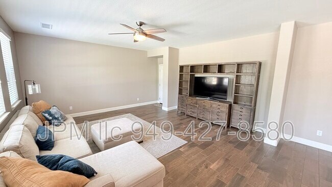 Building Photo - 2715 Trail Rider Dr