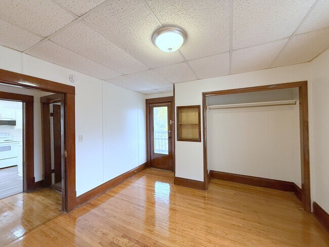 Building Photo - 312-B Washington