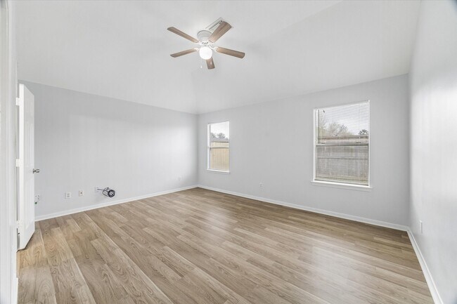 Building Photo - 19715 Billineys Park Dr