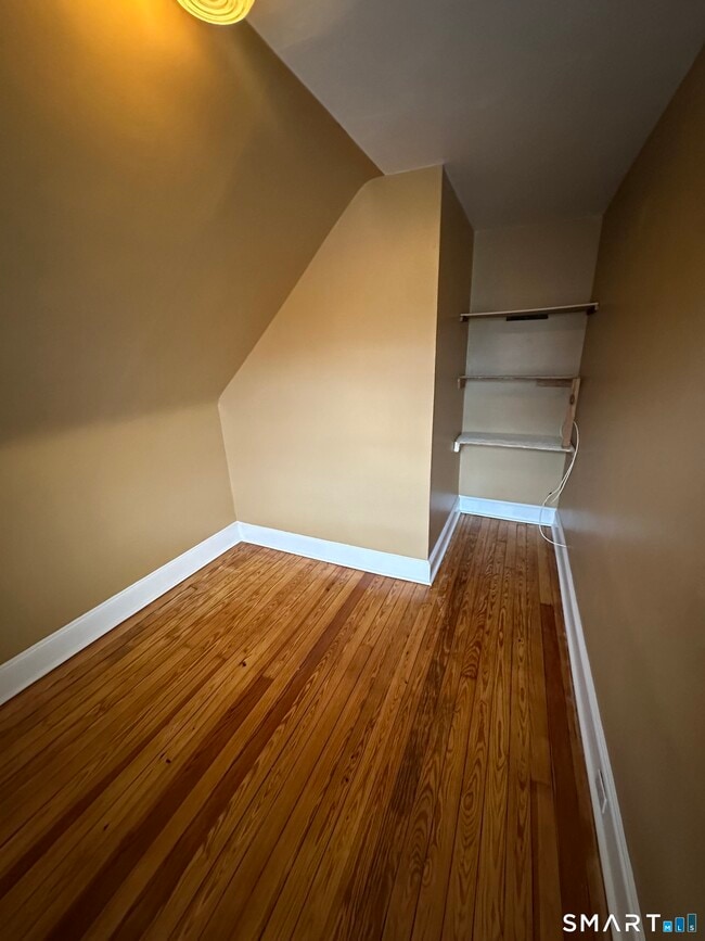 Building Photo - 205 French St