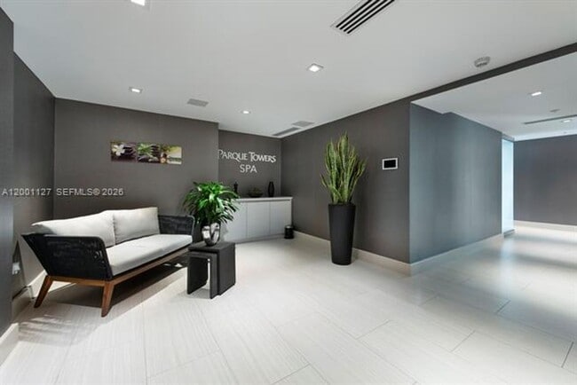 Building Photo - 300 Sunny Isles Blvd