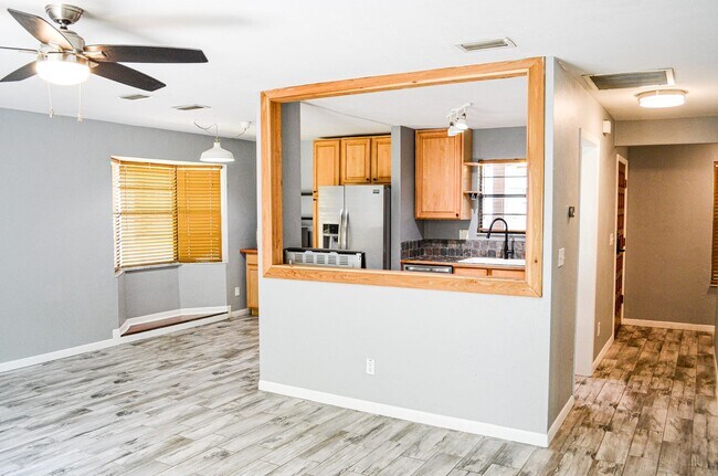 Building Photo - 3526 NW 53rd Ter