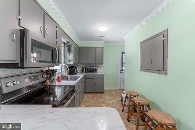 Building Photo - 54 W Henrietta St