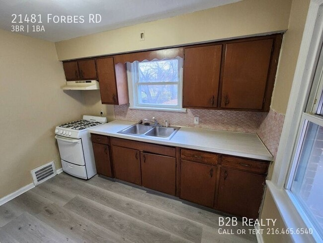 Building Photo - 21481 Forbes Rd