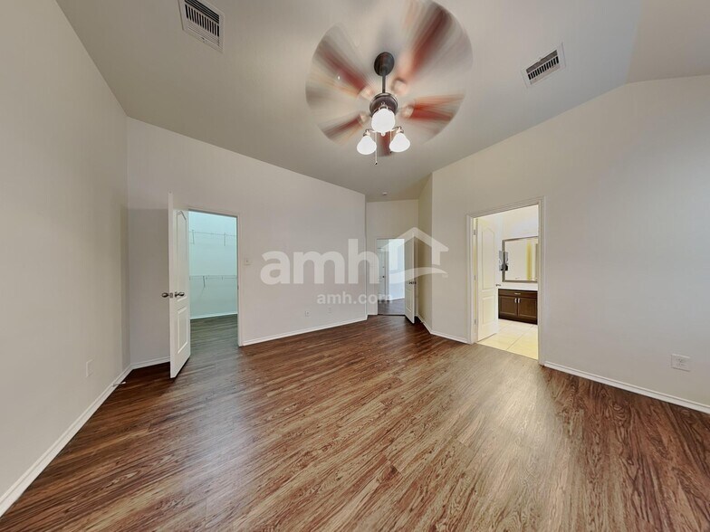 Building Photo - 10019 Blissful Valley Ln