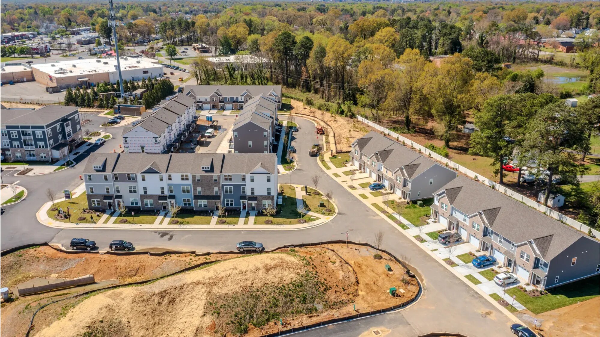 Building Photo - 2122 Blossom Trail Ave