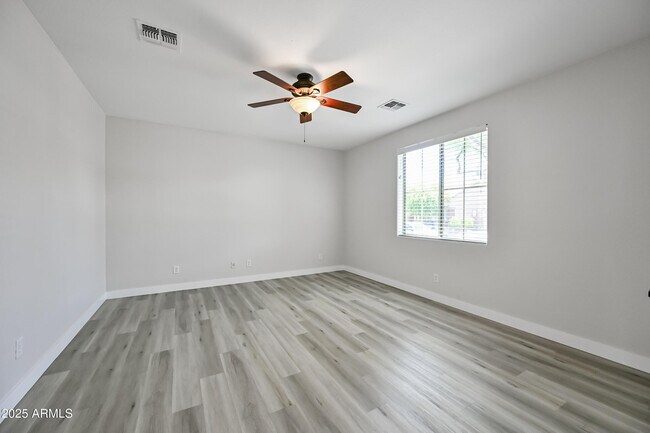 Building Photo - 2426 W Horsetail Trail