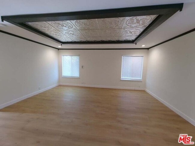 Building Photo - 6656 Swan St