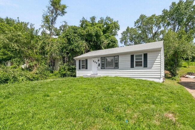 Building Photo - 8515 Jenny Dr