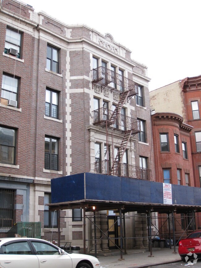 Building Photo - 40 McDonough St