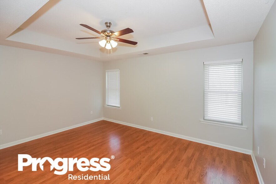 Building Photo - 1448 Carlton Ridge Dr