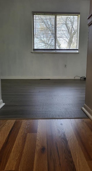 Building Photo - 2719 Narraganset Dr