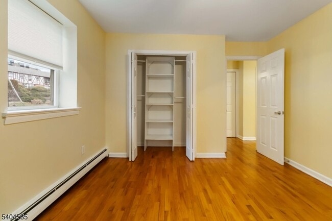 Building Photo - 25 River Rd