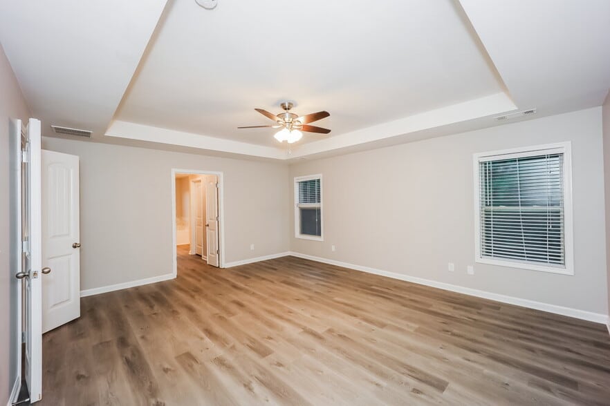 Building Photo - 4495 Favored Way